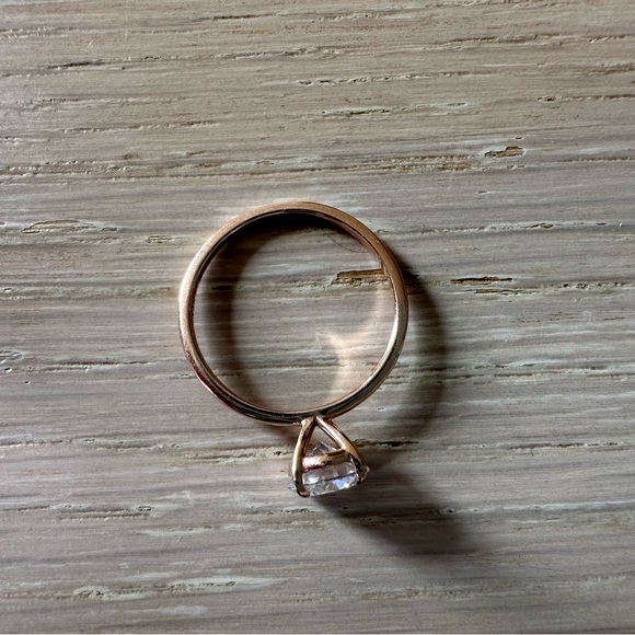 Kuololit 14k rose gold and 1ct Moissanite solitaire ring sz 6 - Picture 5 of 7